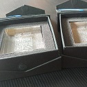 2 Produkte 60x60x20mm mit Gravur in Geschenkbox nebeneinander